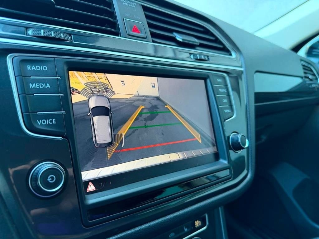 Volkswagen Tiguan Highline 4Motion LED Sitzheizung DSG 19 Z foto 15