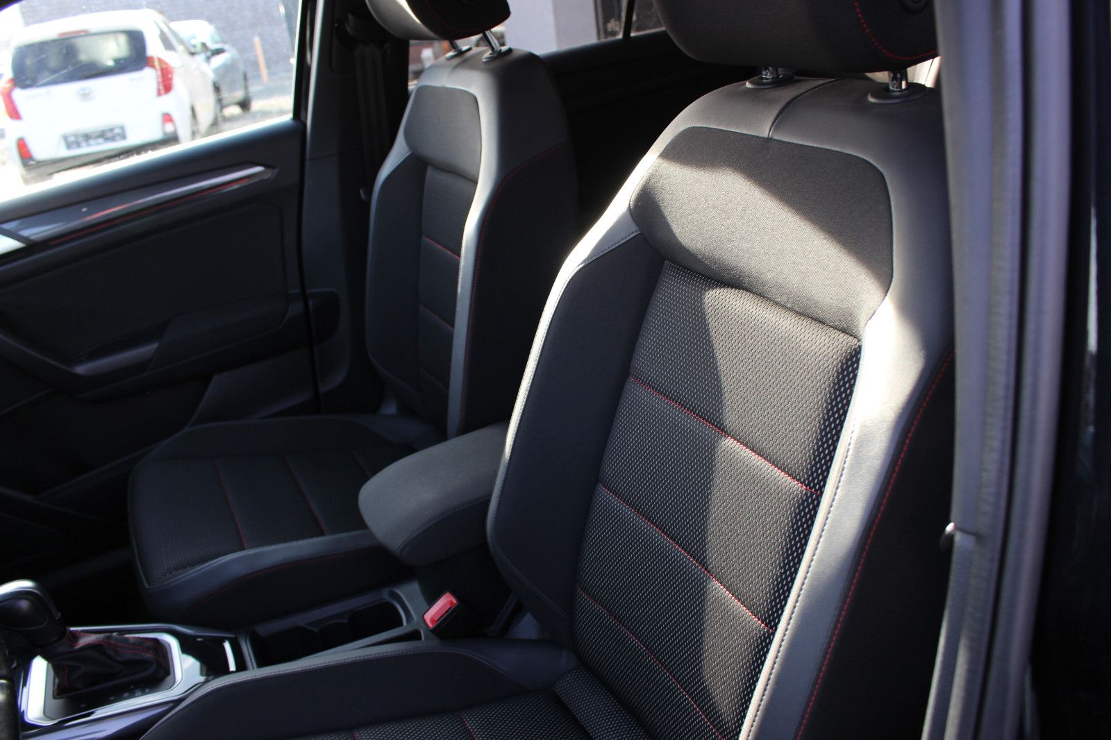 Volkswagen T-Roc Sport/ DSG/AHK/Kamera/ACC/LED foto 12