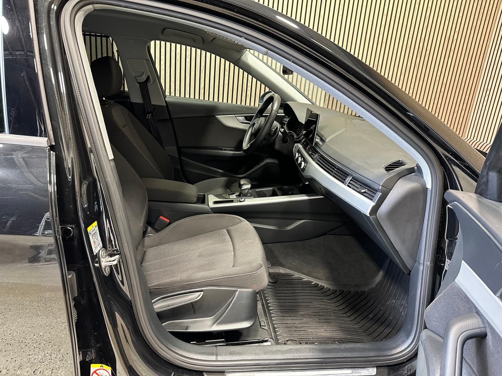 Audi A4 Avant 2.0 35 TFSI Navi|SHZ|LED foto 10