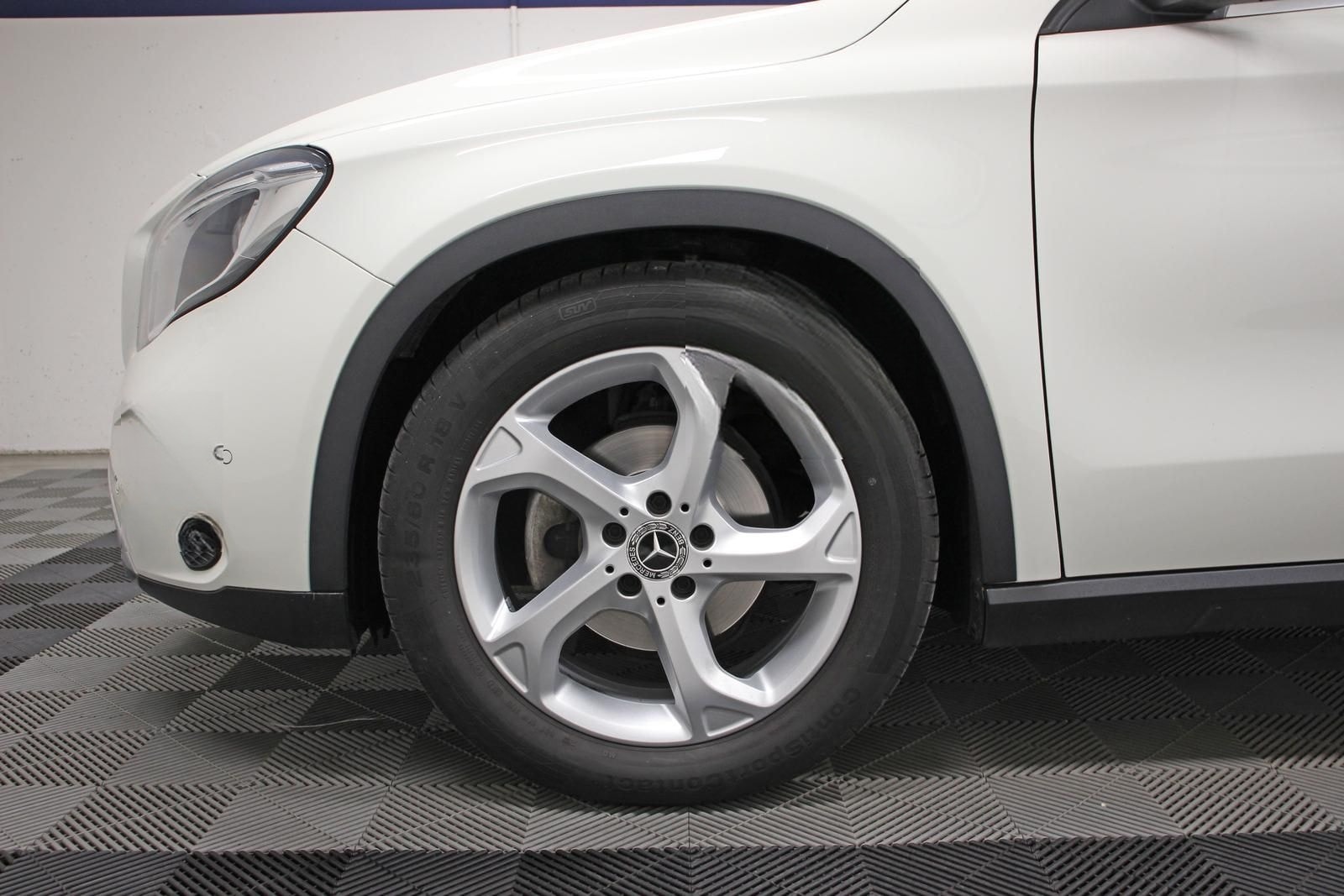 Mercedes-Benz GLA 200 Aut. PANO NAVI AHK TOTWINK. LED SHZ 2.HD foto 5