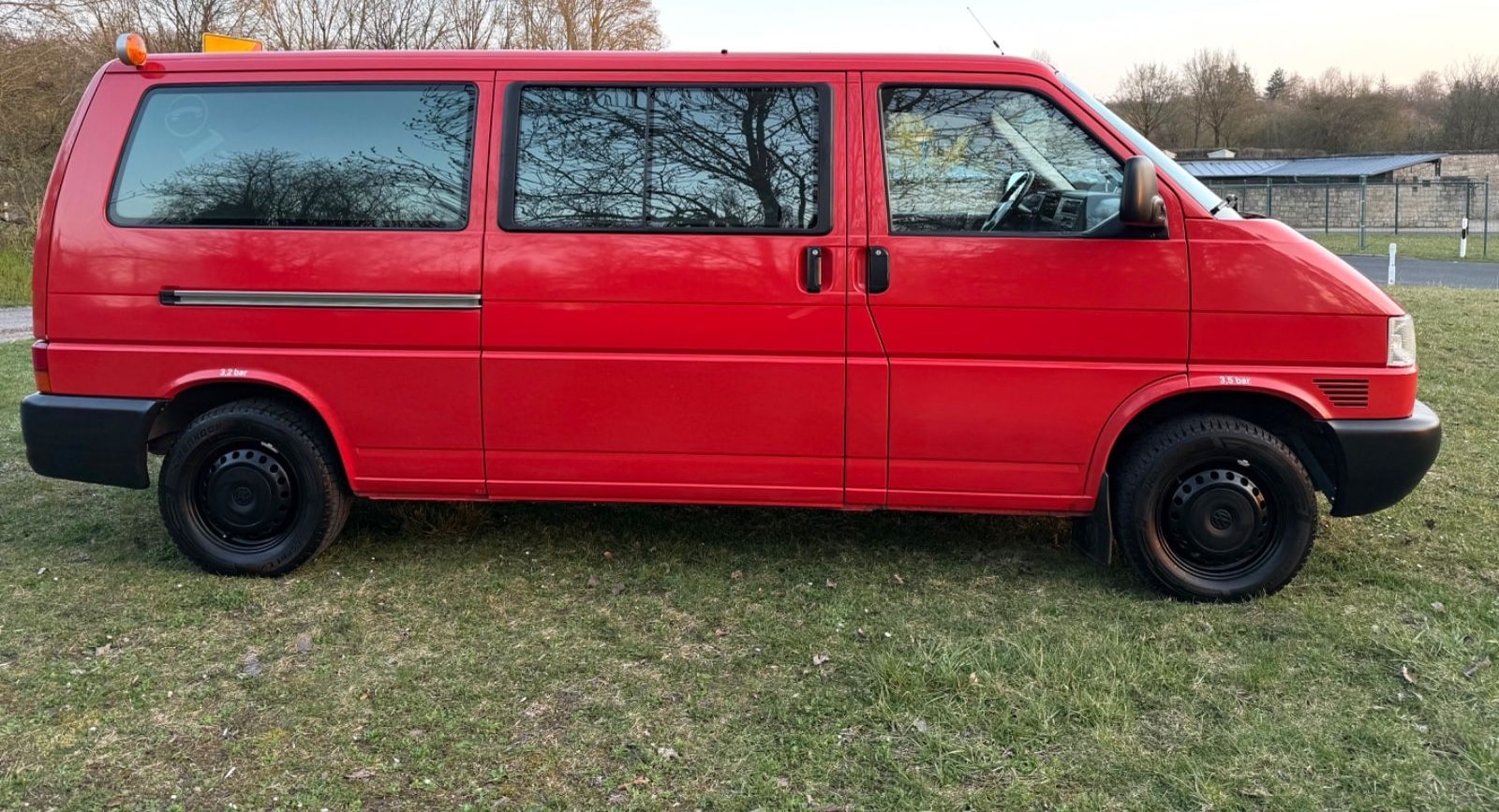 Volkswagen T4 2.5TDI, 1.Hand, *54TKM* Webasto *RARITÄT* TÜV foto 4