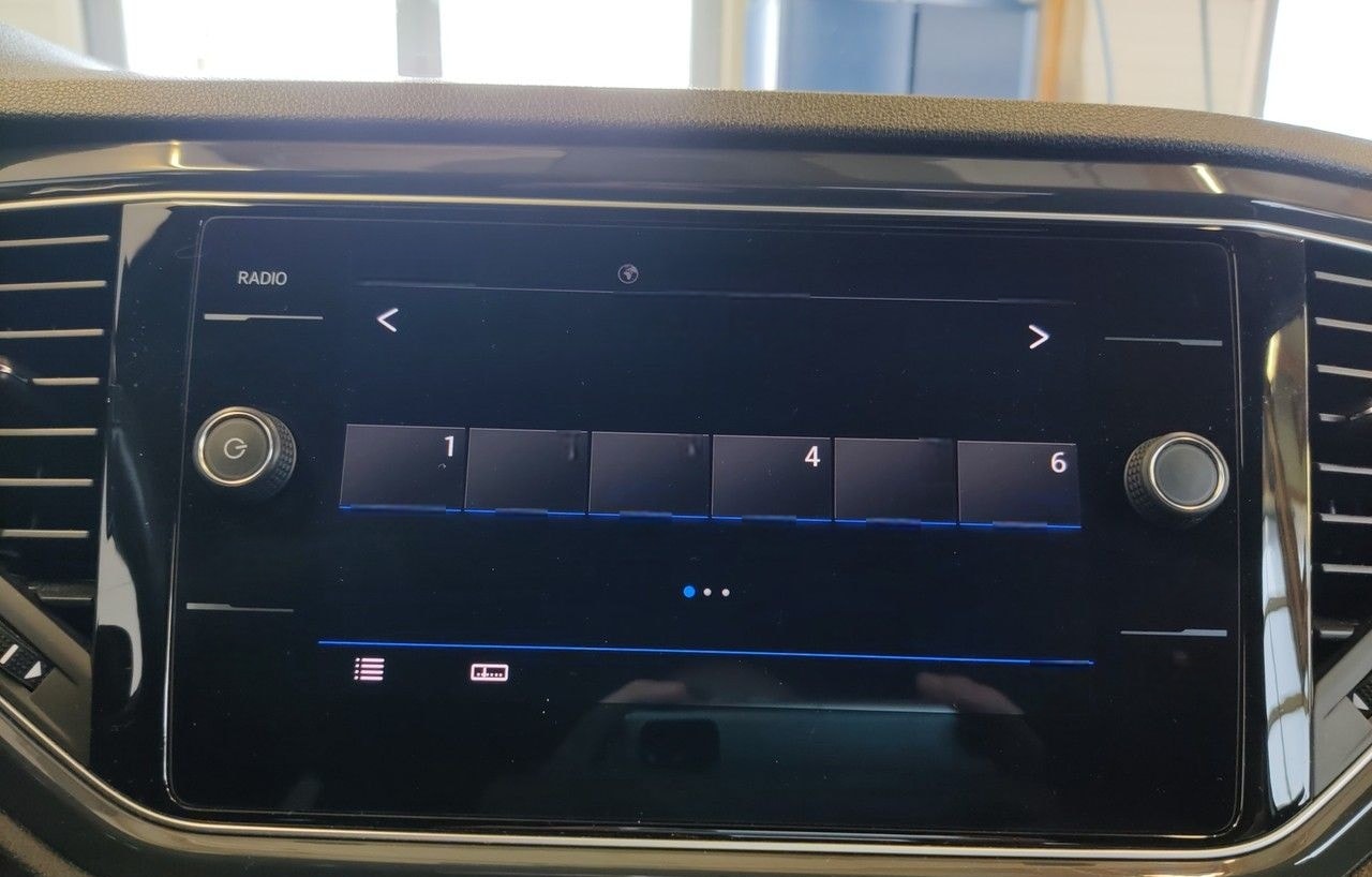 Volkswagen T-Roc 2.0 TDI DSG 4MOTION Sport, LED, ACC, Navi foto 14