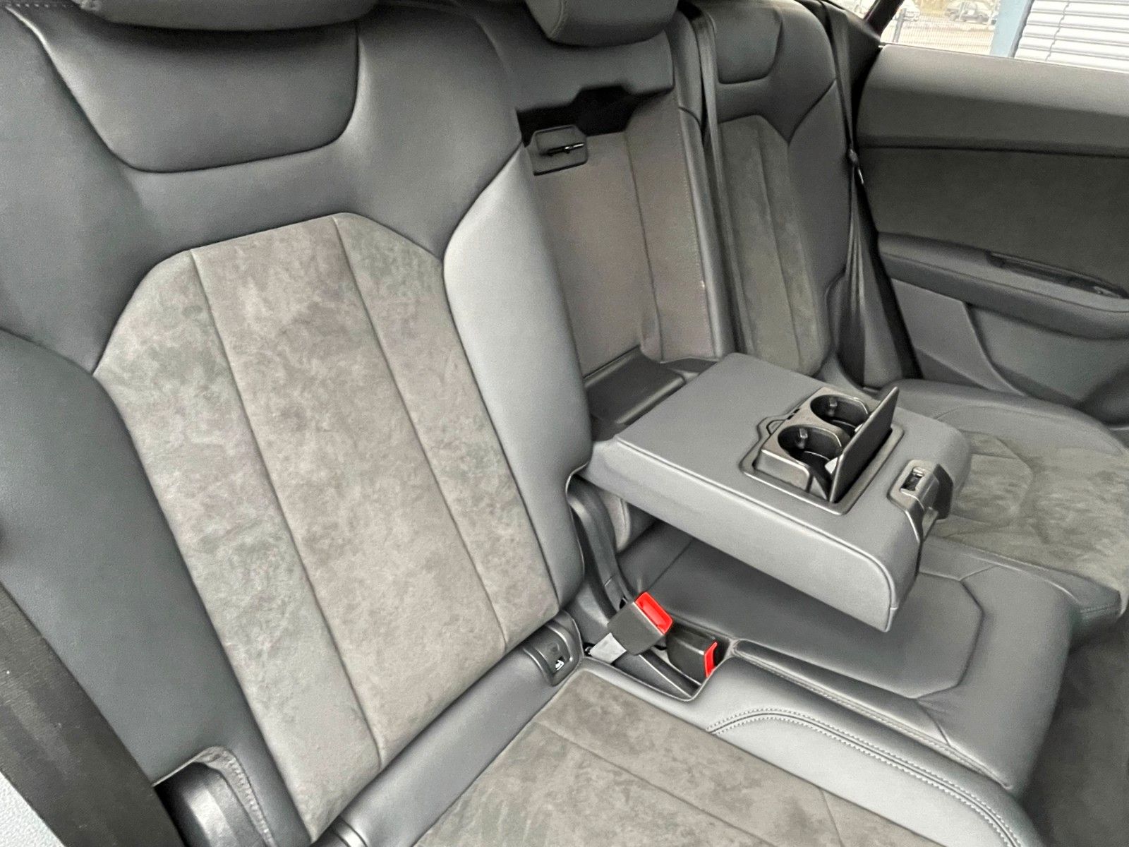 Audi RS Q8 4.0 TFSI qu. BLACK MATRIX DYNAMIK HUD PANO foto 22