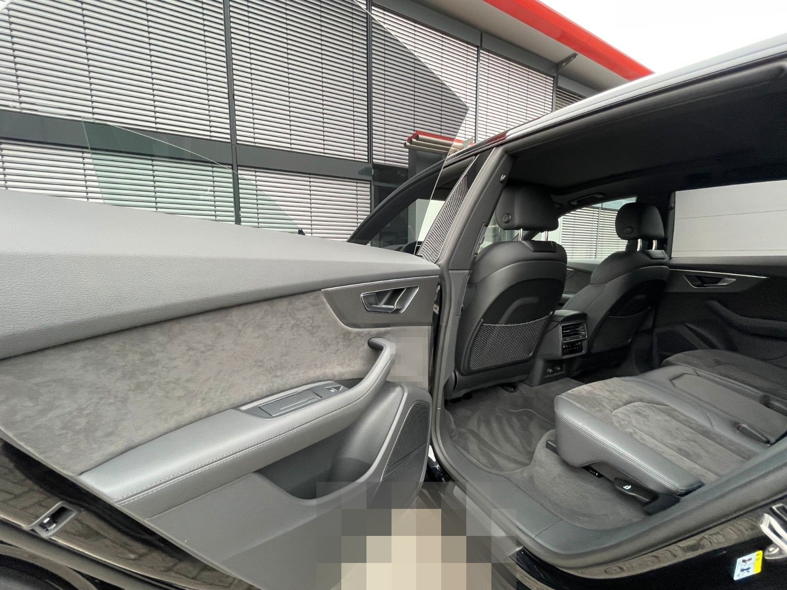 Audi RS Q8 4.0 TFSI qu. BLACK MATRIX DYNAMIK HUD PANO foto 25