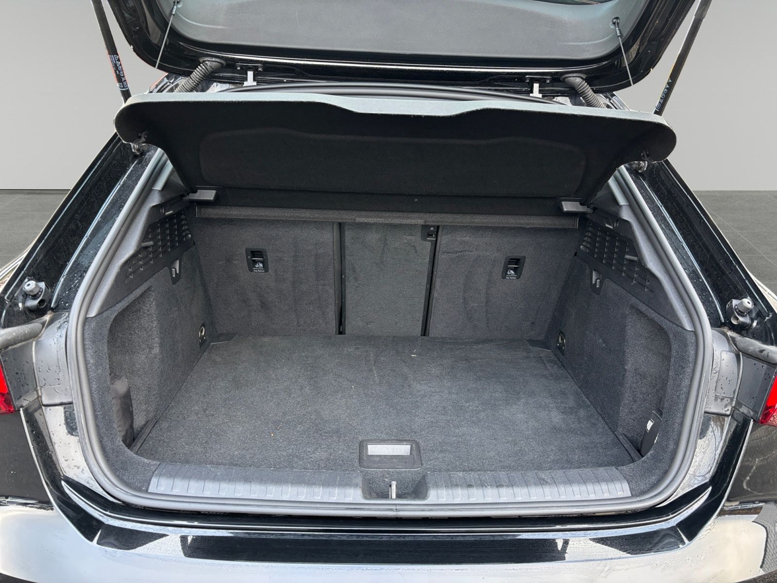 Audi A3 Sportback 30 TDI advanced foto 12