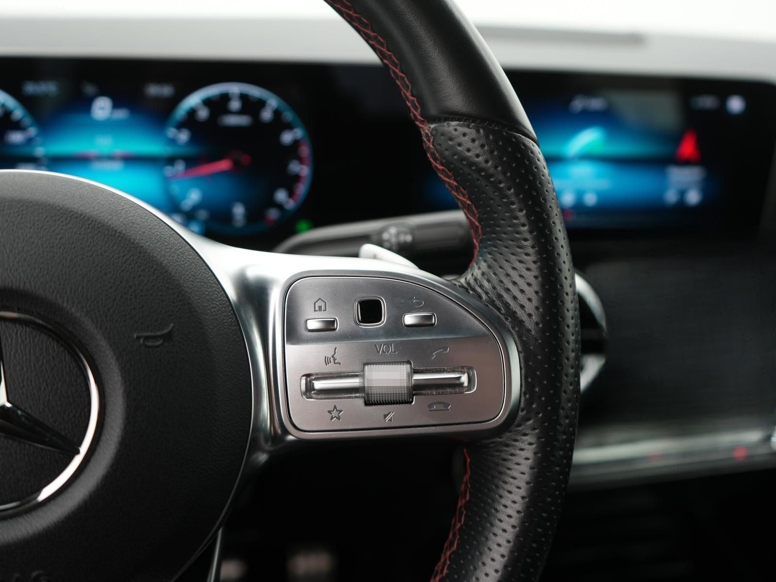 Mercedes-Benz B 200 AMG-Line,LED,PANO,AHK,APP,KAM,SHZ,NAV,TEMP foto 12