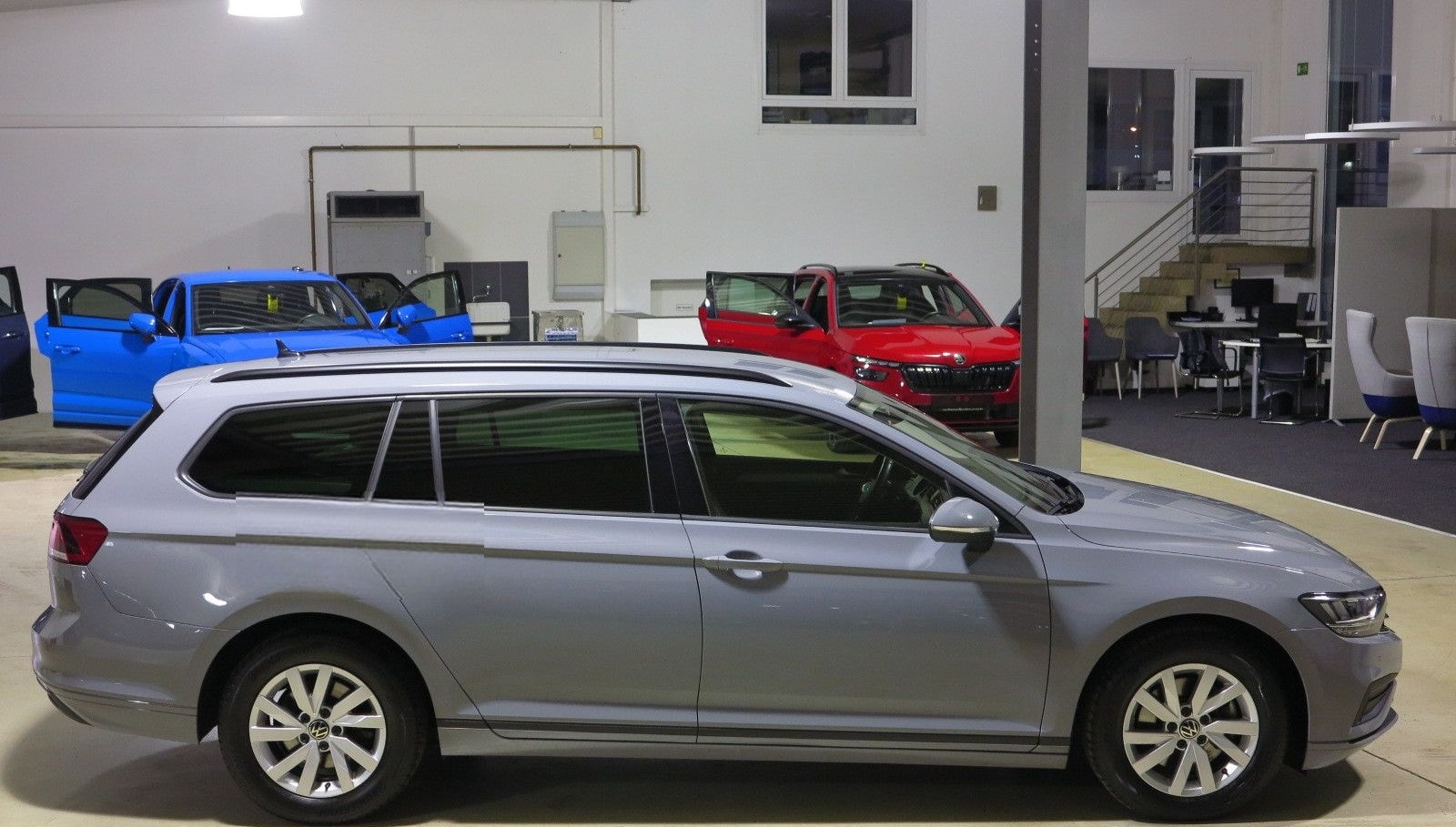 Volkswagen Passat Variant 2.0 TDI SCR DSG7 Navi DAB ACC foto 13