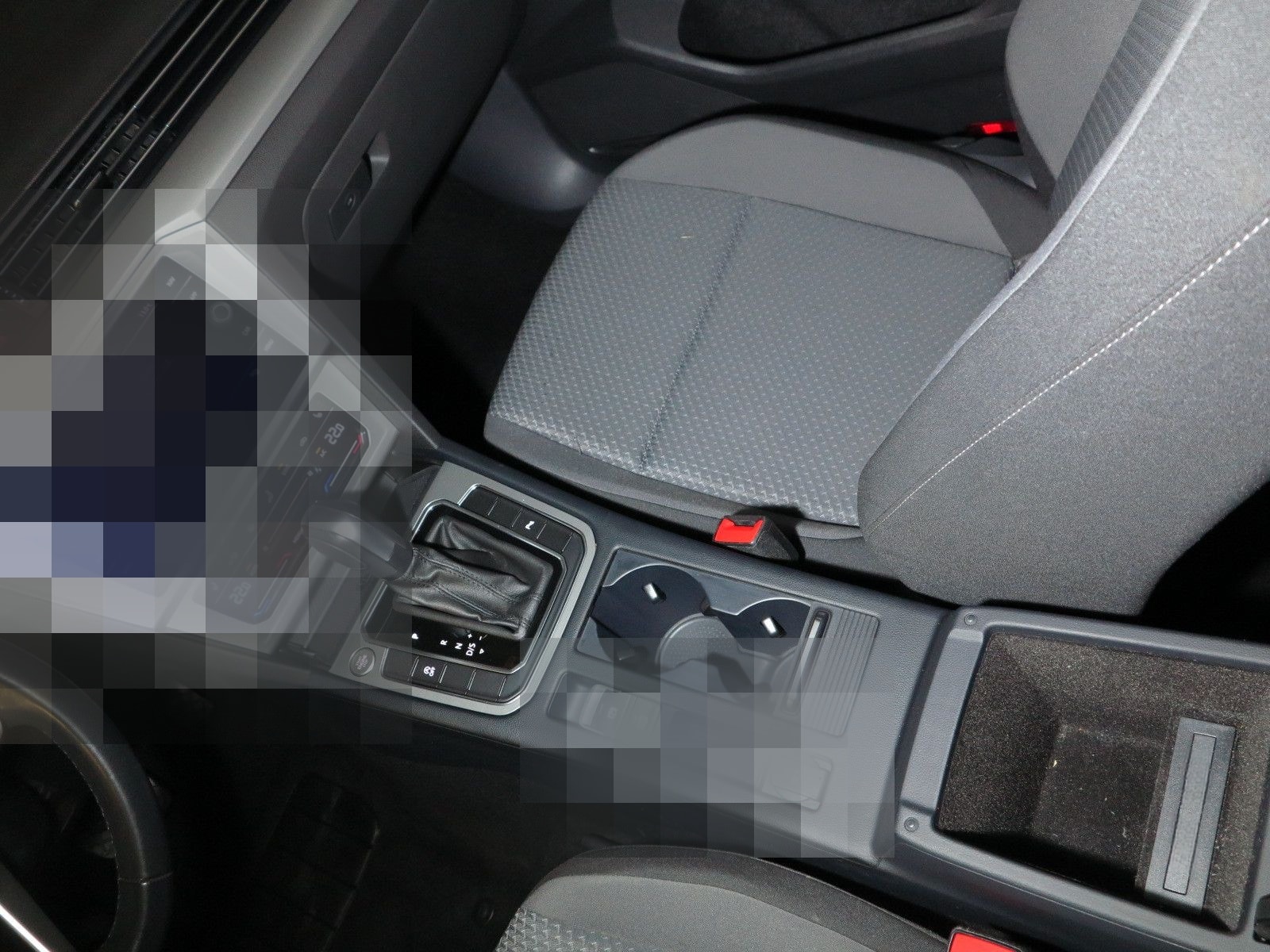 Volkswagen Passat Variant 2.0 TDI SCR DSG7 Navi DAB ACC foto 19