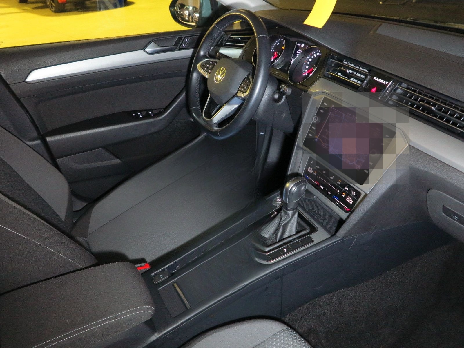 Volkswagen Passat Variant 2.0 TDI SCR DSG7 Navi DAB ACC foto 4