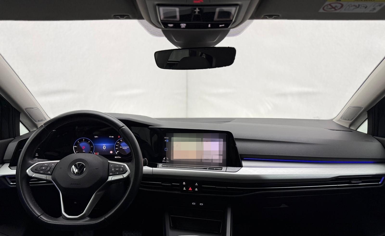 Volkswagen Golf Life 2,0 TDI STHZ Keyless ACC Navi LED  foto 23