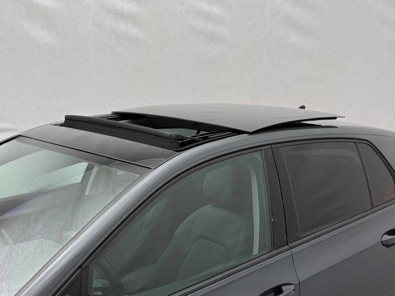 Volkswagen Golf Life 2,0 TDI STHZ Keyless ACC Navi LED  foto 5