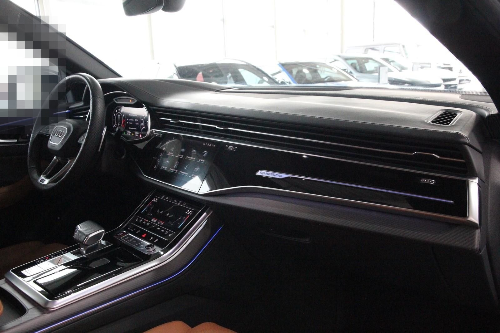 Audi RS Q8 4.0 TFSI quattro *PANO*HEAD-UP*B&O* foto 16