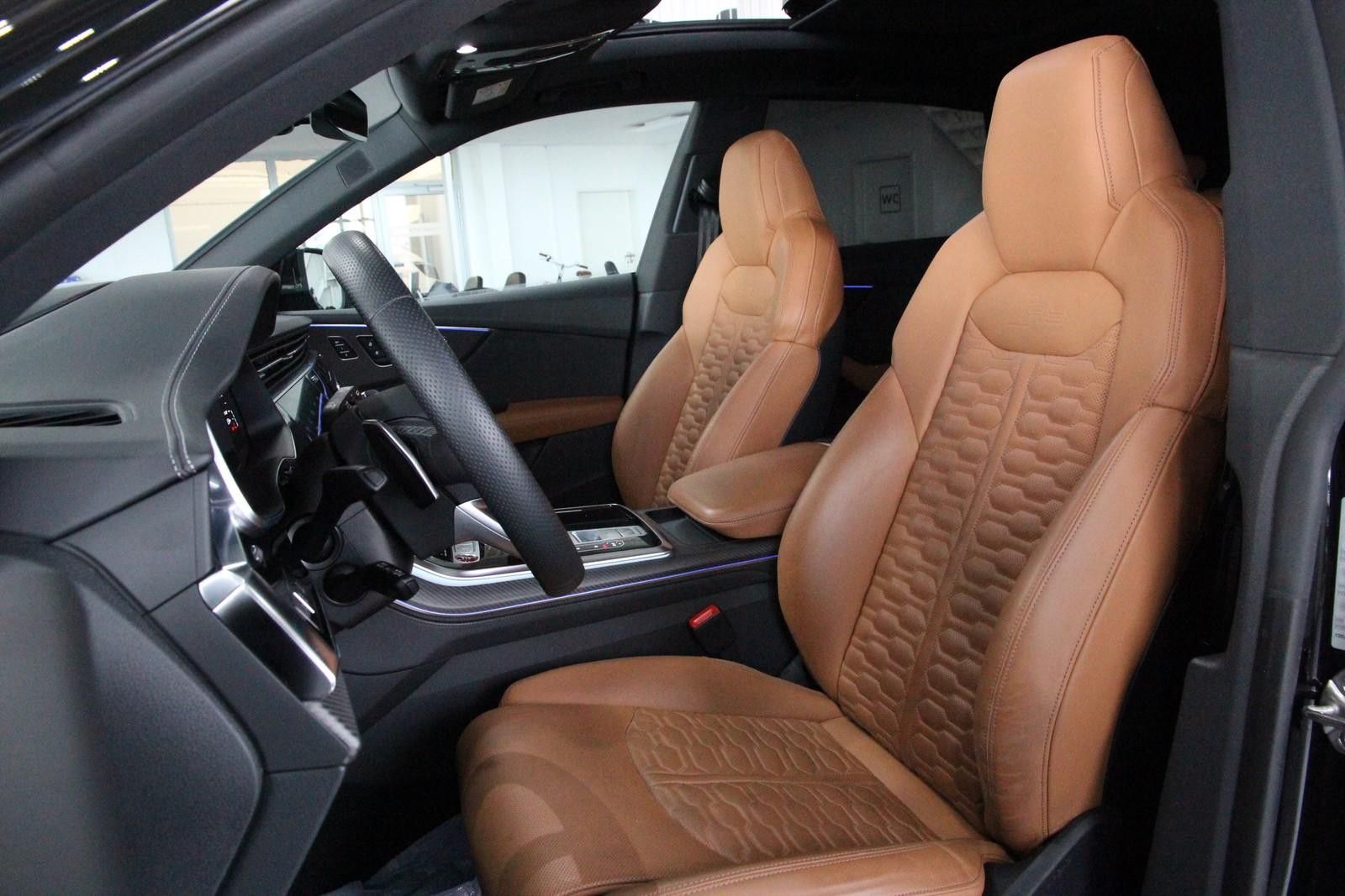 Audi RS Q8 4.0 TFSI quattro *PANO*HEAD-UP*B&O* foto 17