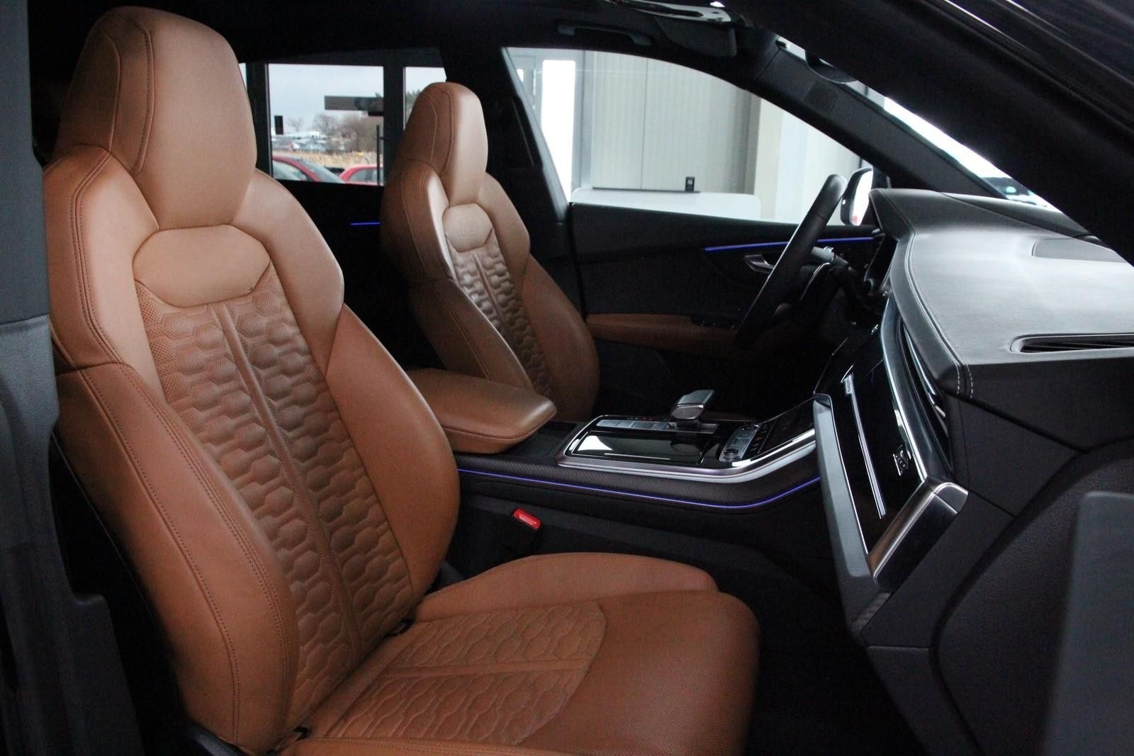 Audi RS Q8 4.0 TFSI quattro *PANO*HEAD-UP*B&O* foto 18