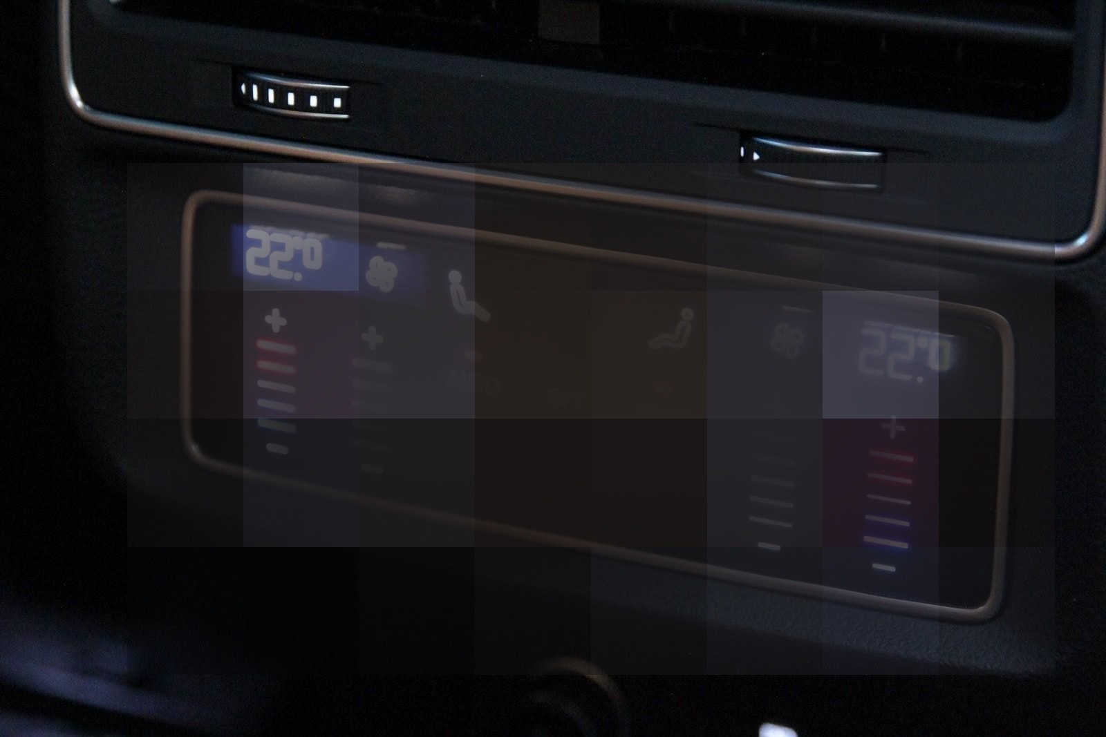 Audi RS Q8 4.0 TFSI quattro *PANO*HEAD-UP*B&O* foto 22