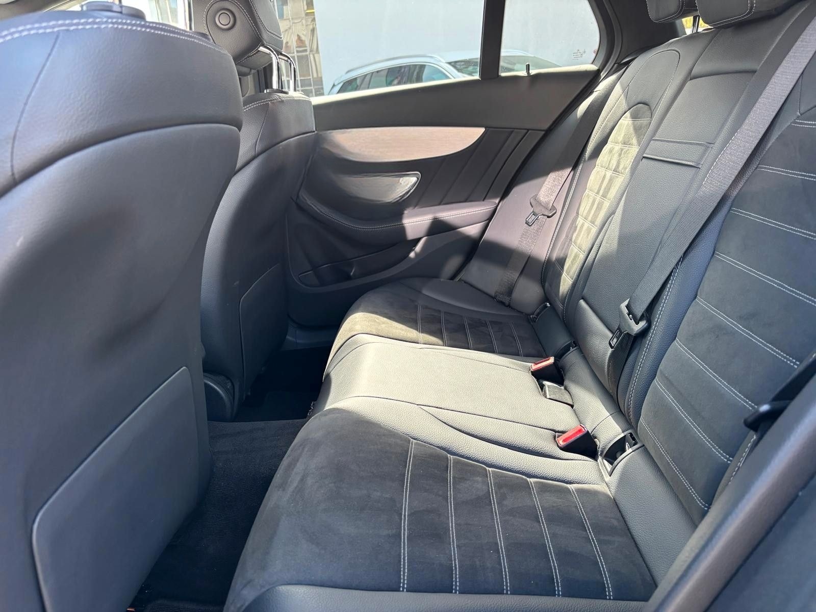 Mercedes-Benz AMG Line | Standheizung | LED | Navi | CarPlay foto 19