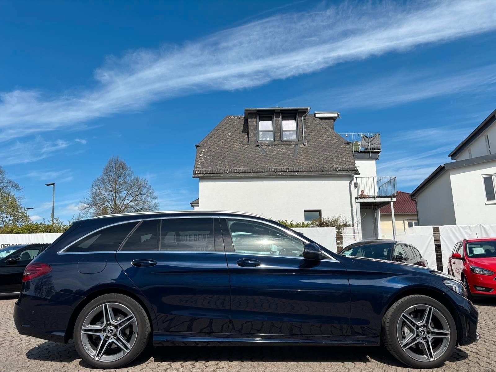Mercedes-Benz AMG Line | Standheizung | LED | Navi | CarPlay foto 5