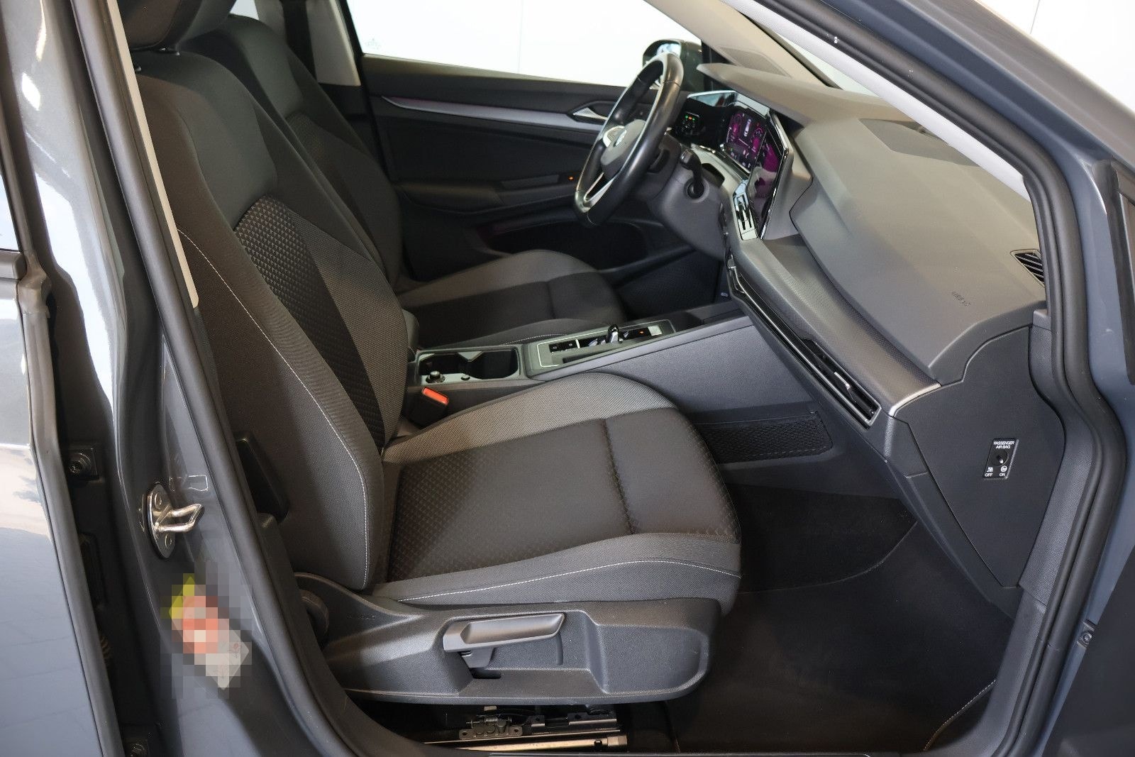 Volkswagen Golf VIII 2.0 TDI Active AID+ACC+KAM+LED+AHK foto 15