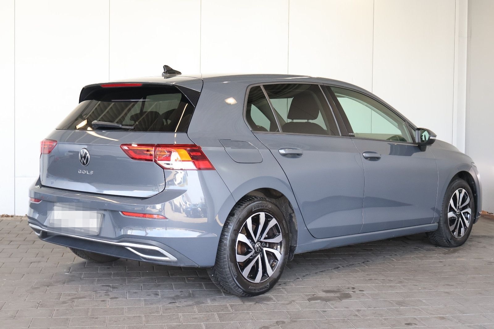 Volkswagen Golf VIII 2.0 TDI Active AID+ACC+KAM+LED+AHK foto 4