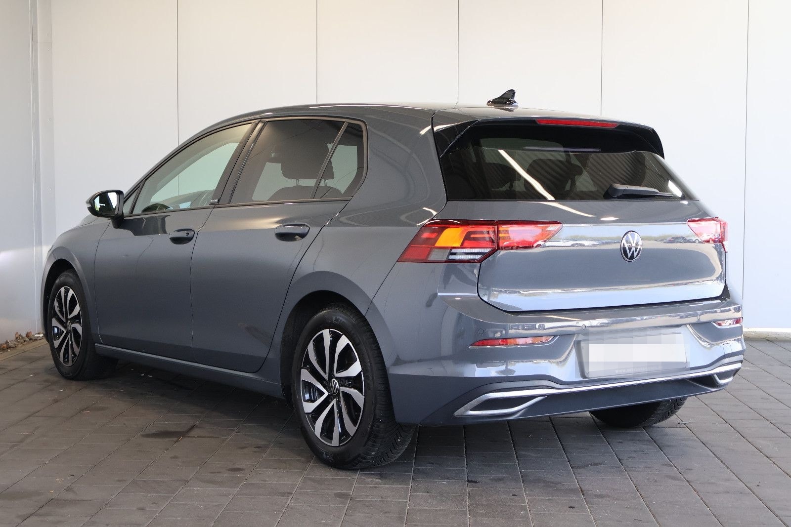 Volkswagen Golf VIII 2.0 TDI Active AID+ACC+KAM+LED+AHK foto 6