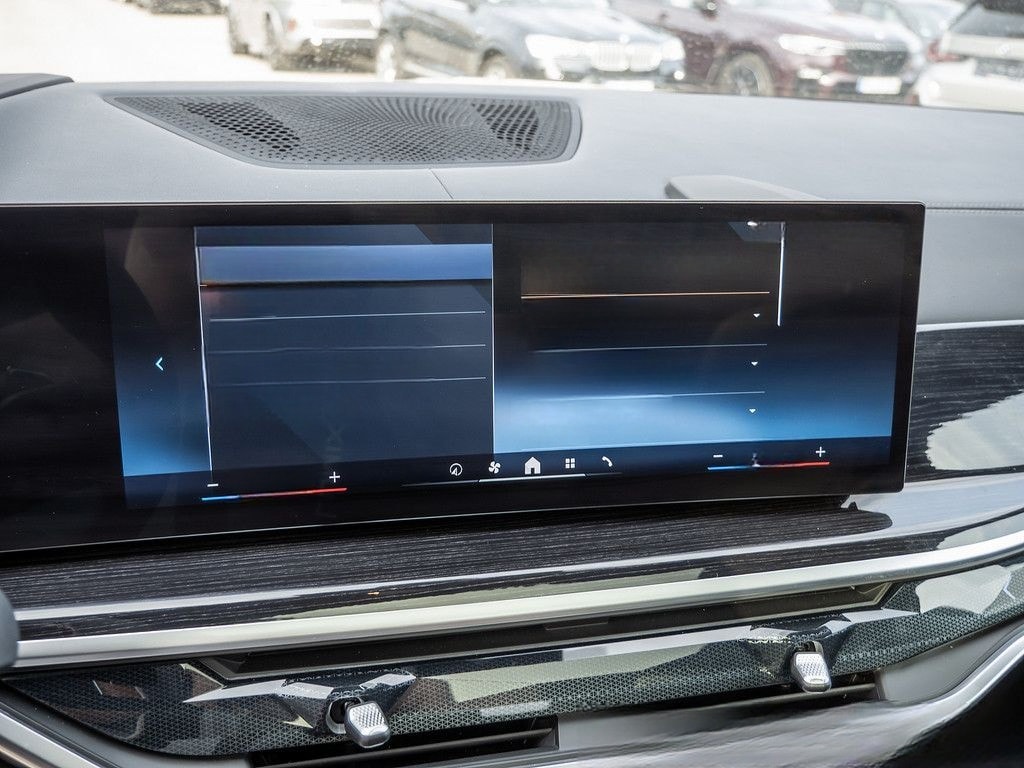 BMW X7 xDrive 40d M-Sport 360° PANO SITZBELÜFTUNG foto 12