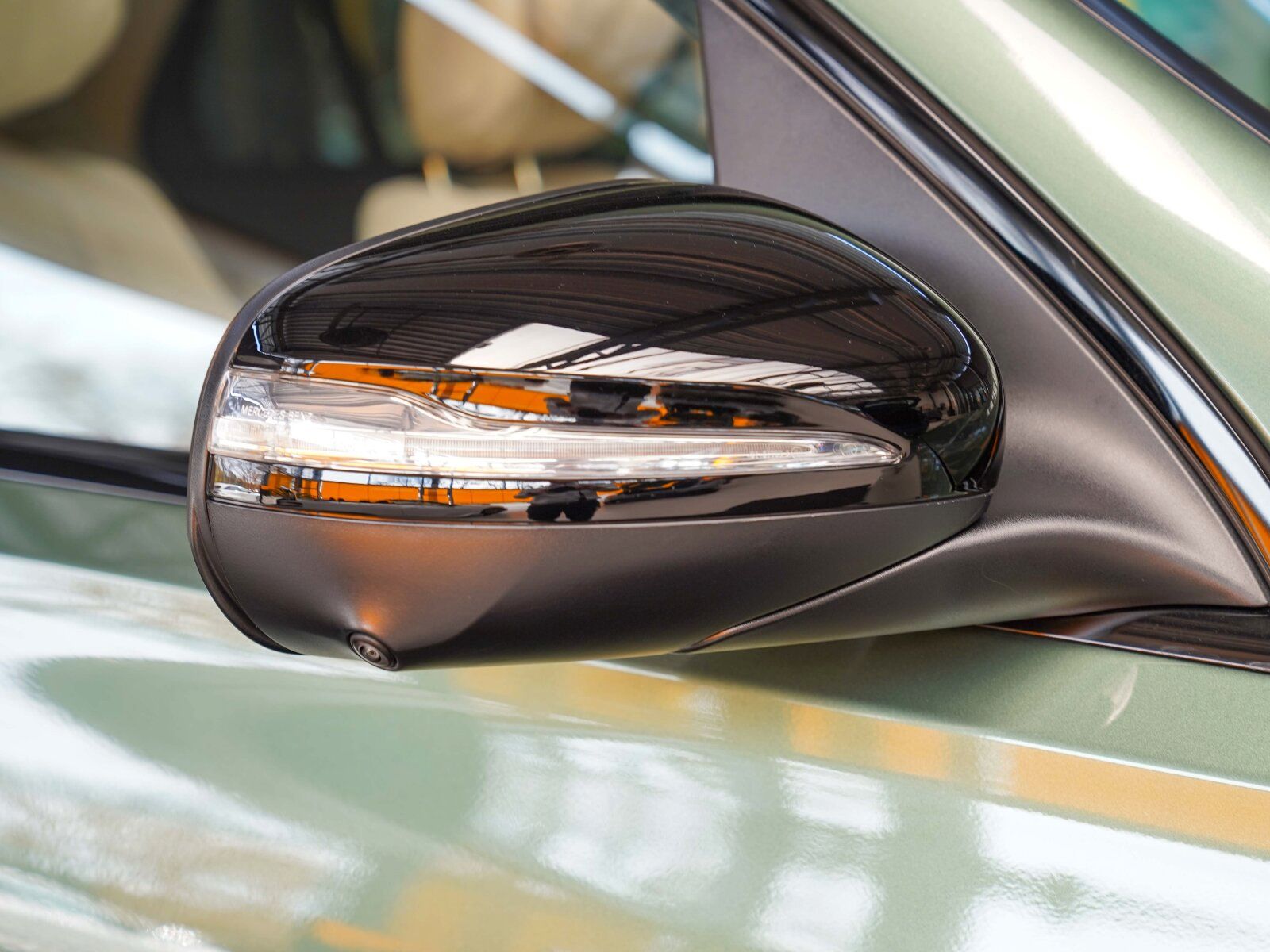 Mercedes-Benz GLE 350 de 4M AMG Line Night Ireland mid green foto 3