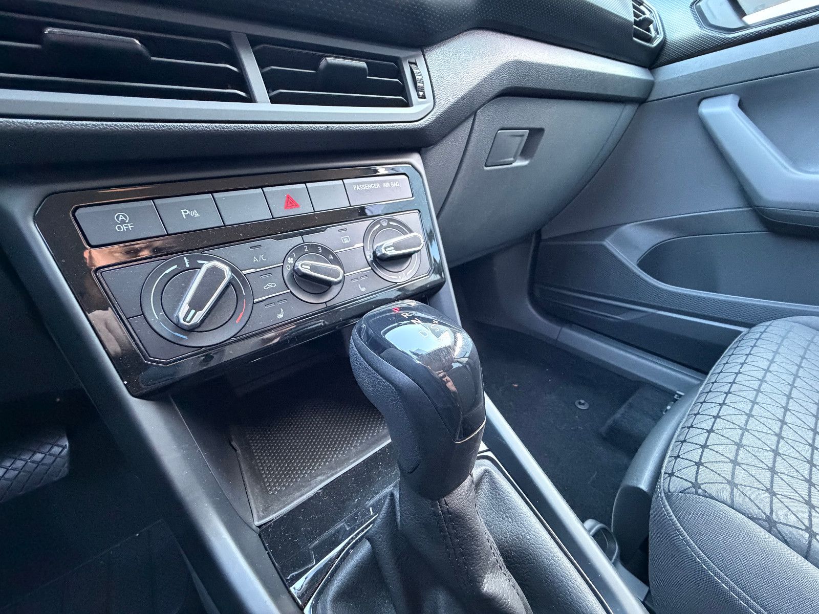 Volkswagen T-Cross 1.0 TSi Life DSG Navi/Parkp./Sitzheizung foto 17