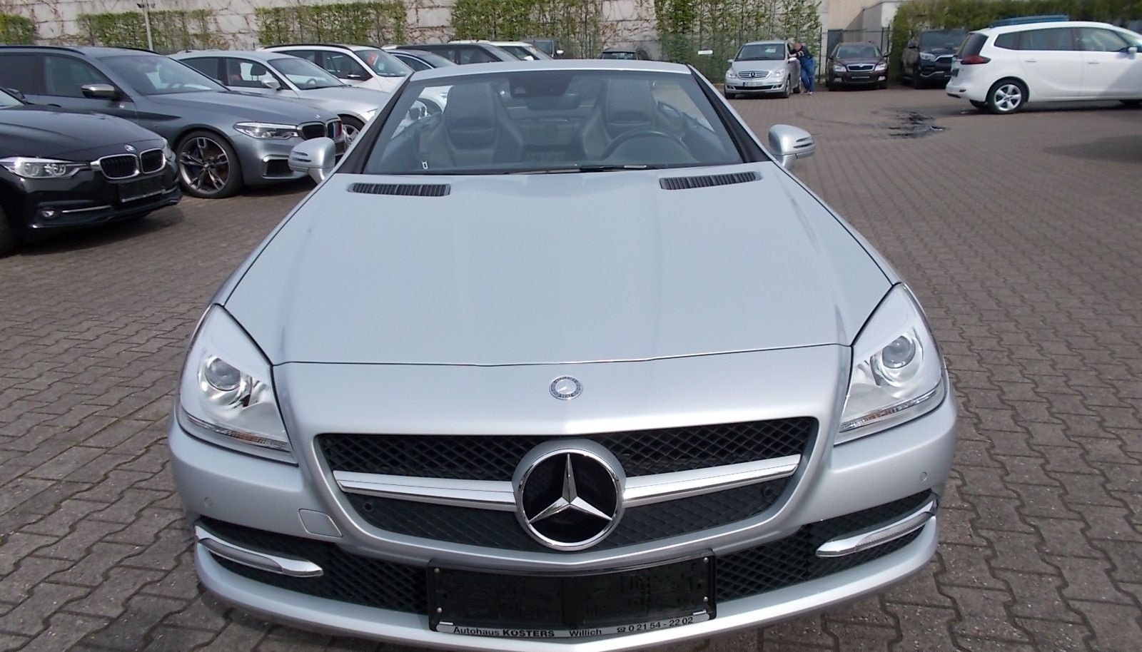 Mercedes-Benz SLK 250 BE Navi Leder Sportsitze Parksensoren foto 2