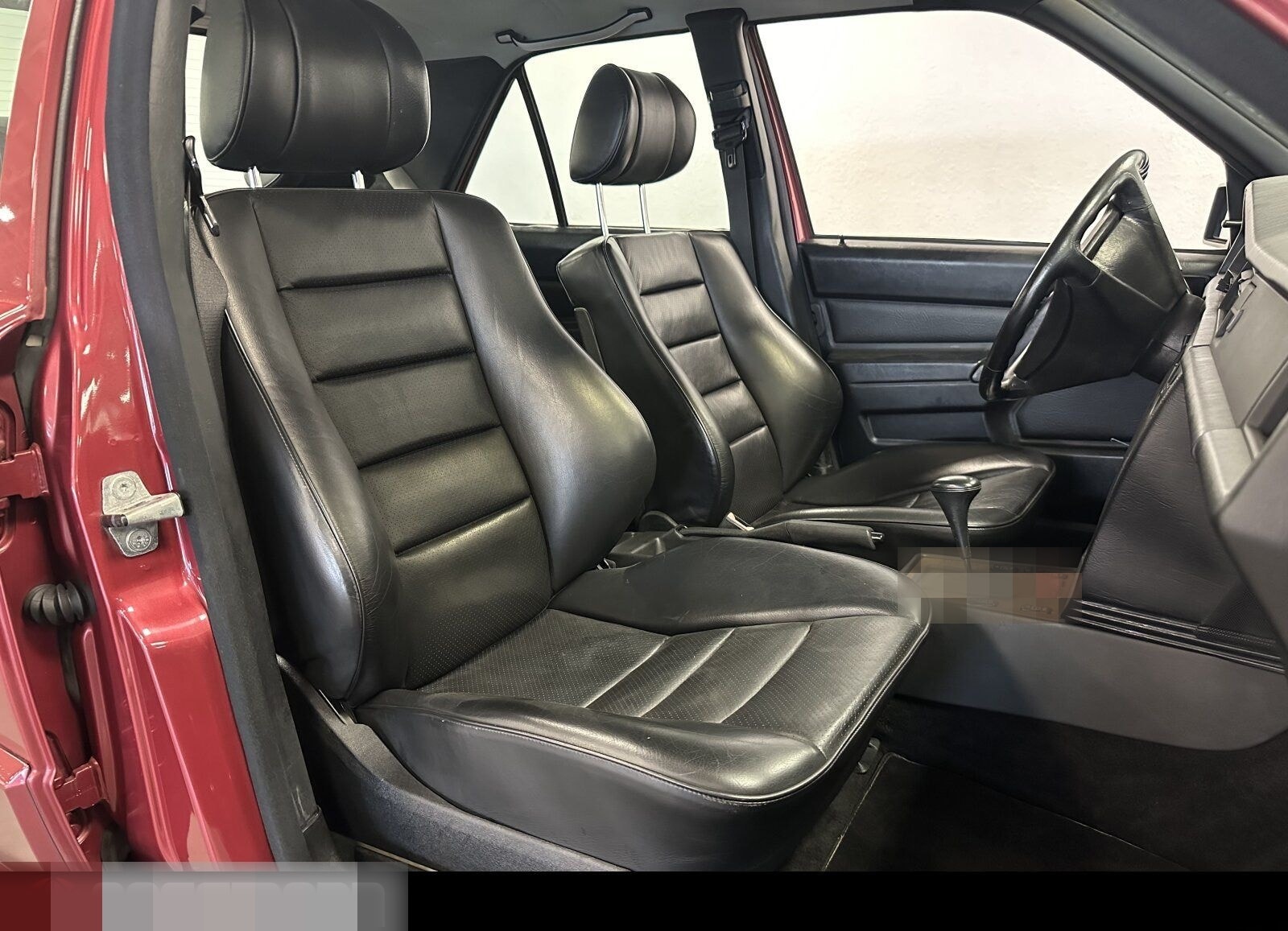 Mercedes-Benz 190 E 2.5-16 KAT Limousine - W201 foto 15