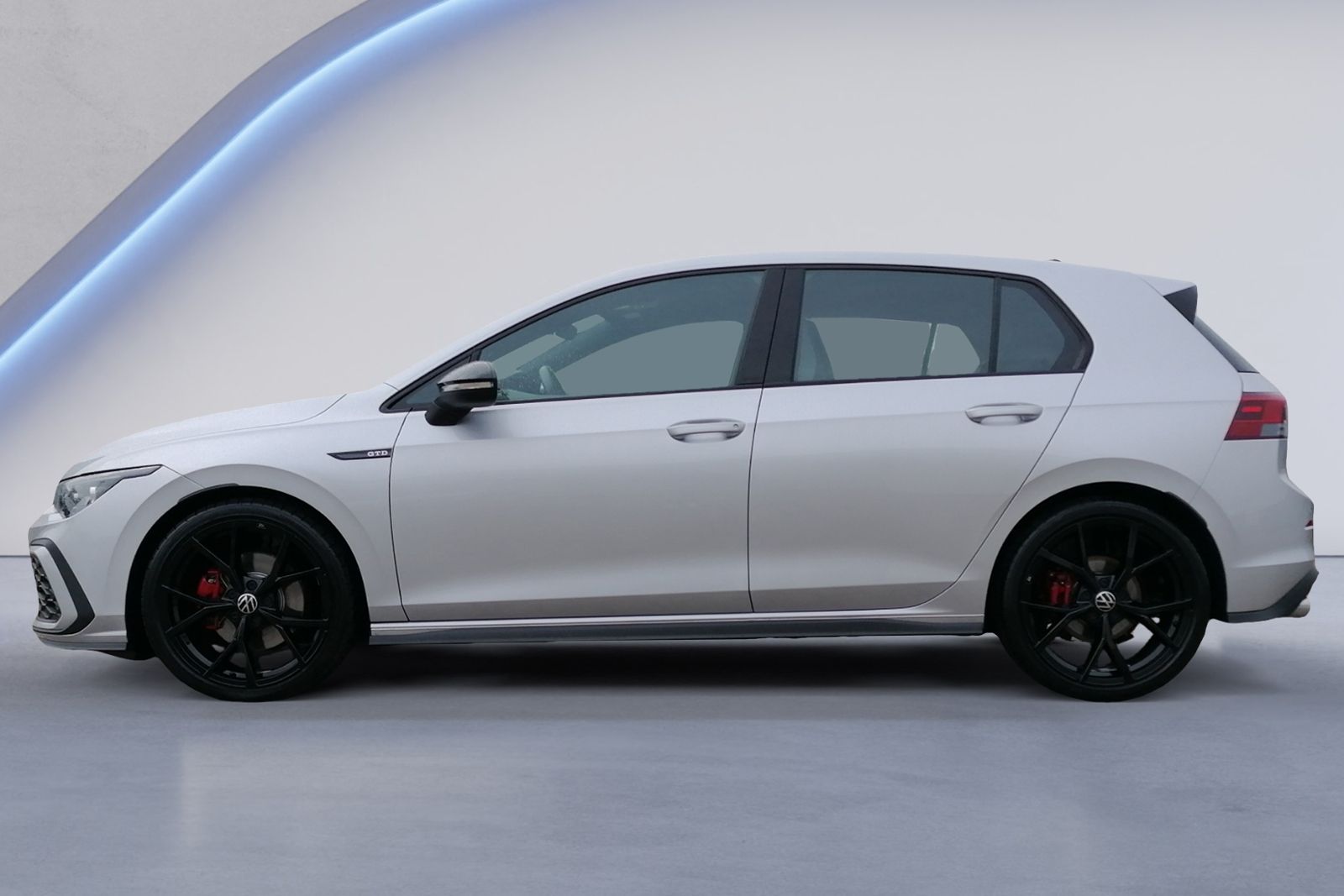 Volkswagen Golf VIII GTD DSG PANO+19"+LED+NAVI+BLACK-STYLE foto 3