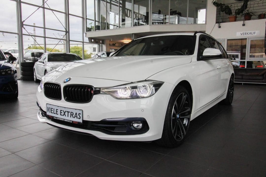 BMW 320i Touring Sport Line Shadow 2019