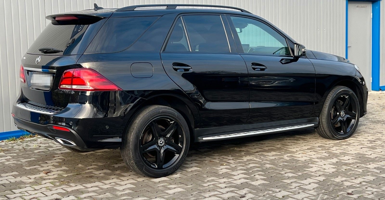 Mercedes-Benz GLE 350 4M AMG-LINE COMAND SCHIEBED. LED KEYLESS foto 6