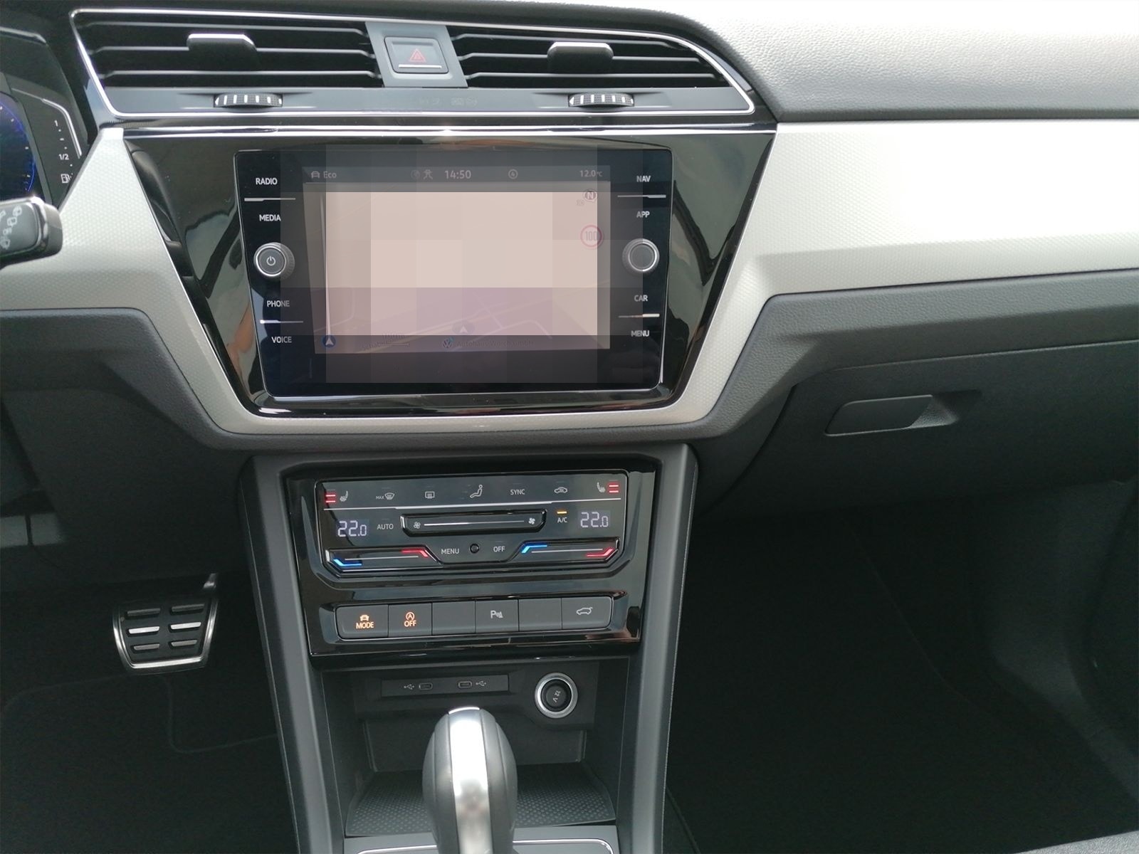 Volkswagen Touran R Line 1.5 TSI DSG PANO+AHK+7-SITZE+ foto 13