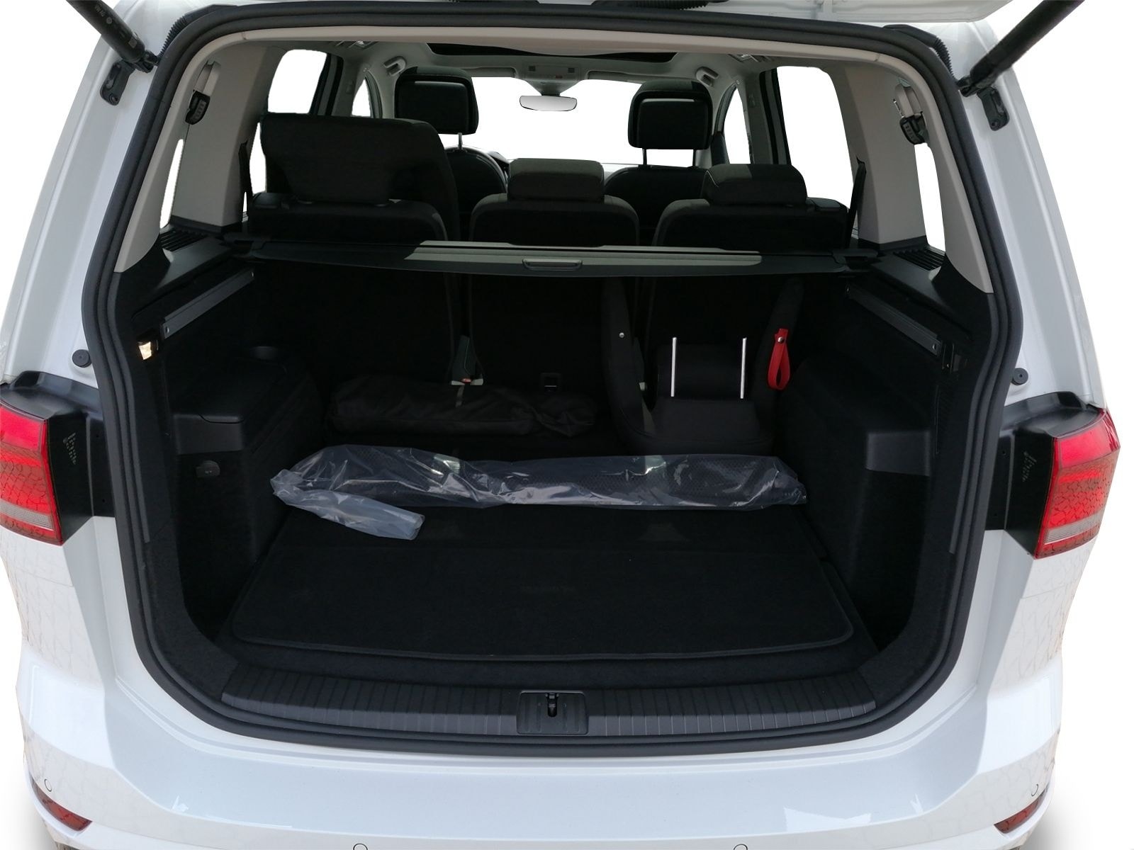 Volkswagen Touran R Line 1.5 TSI DSG PANO+AHK+7-SITZE+ foto 16