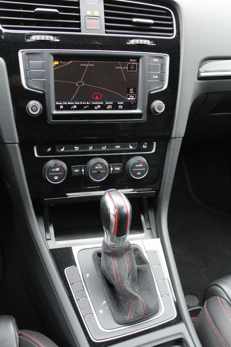 Volkswagen Golf VII GTI Clubsport Unfallfrei Leder Navi foto 10