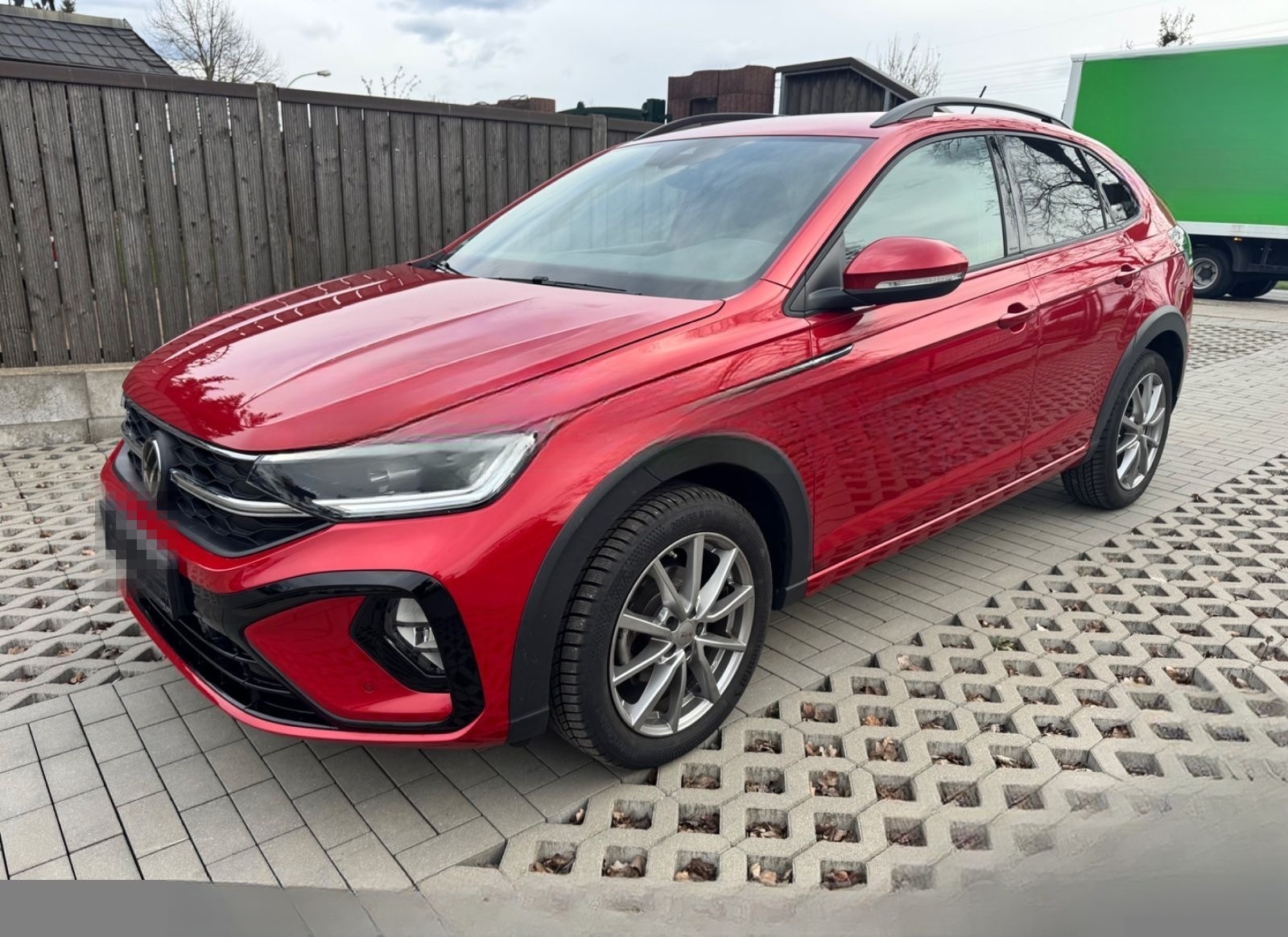 Volkswagen Taigo R-Line foto 1