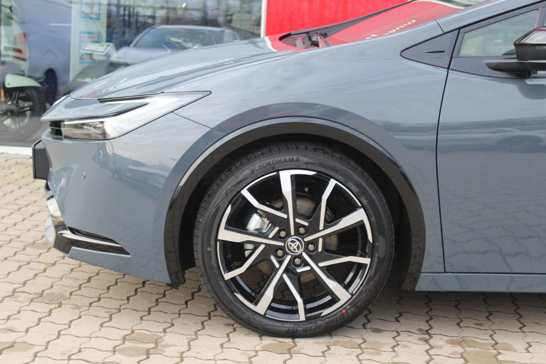 Toyota Prius Plug-in Hybrid Executive 2024