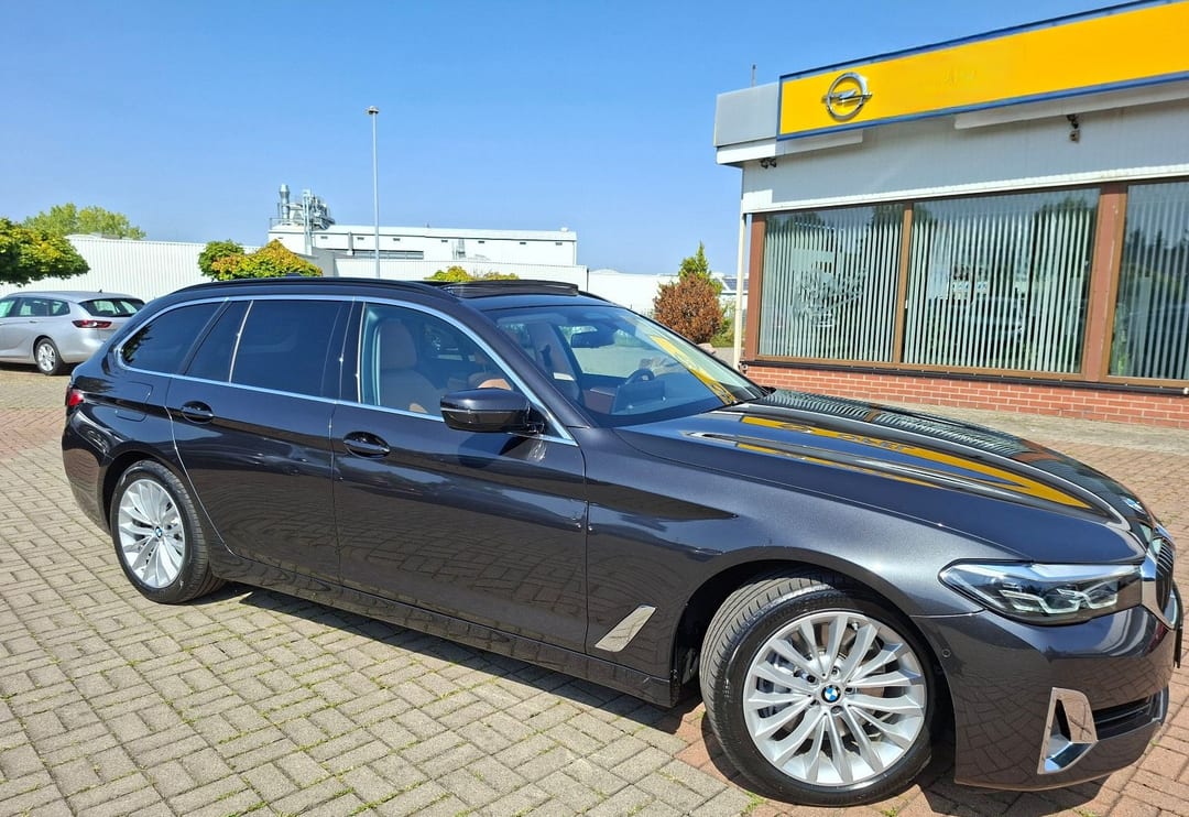 BMW Touring 530d xDrive LuxuryLine 2023