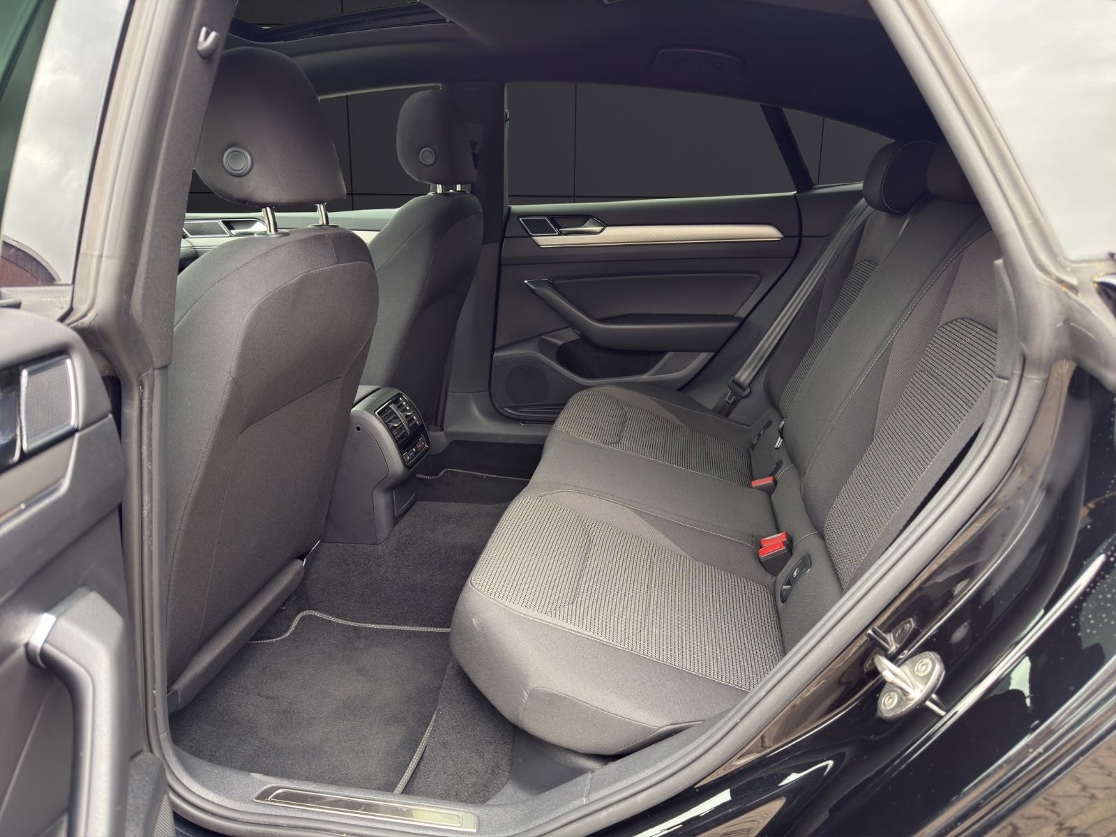 Volkswagen Arteon R-Line 2,0 TDI DSG *PANO*VIRTUAL*STH.*LED foto 19