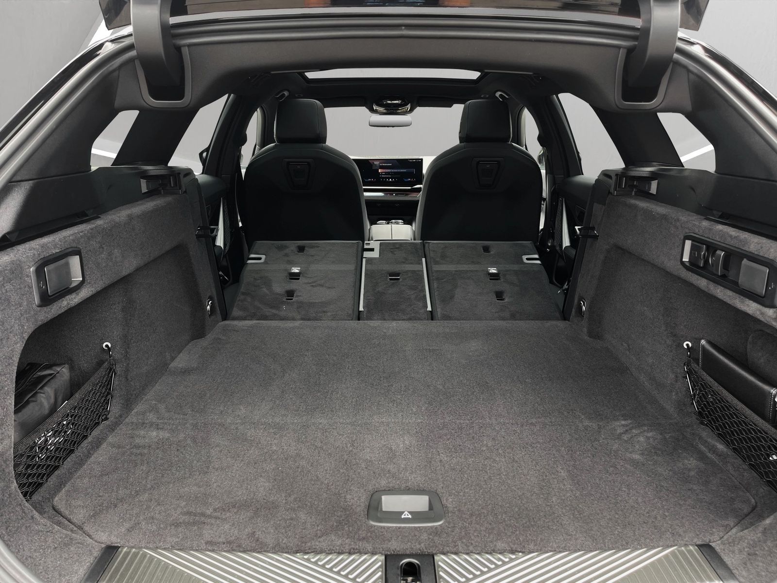 BMW i5 xDrive40 Tour. M Sport Pro 20"LM AHK Glasdach foto 14