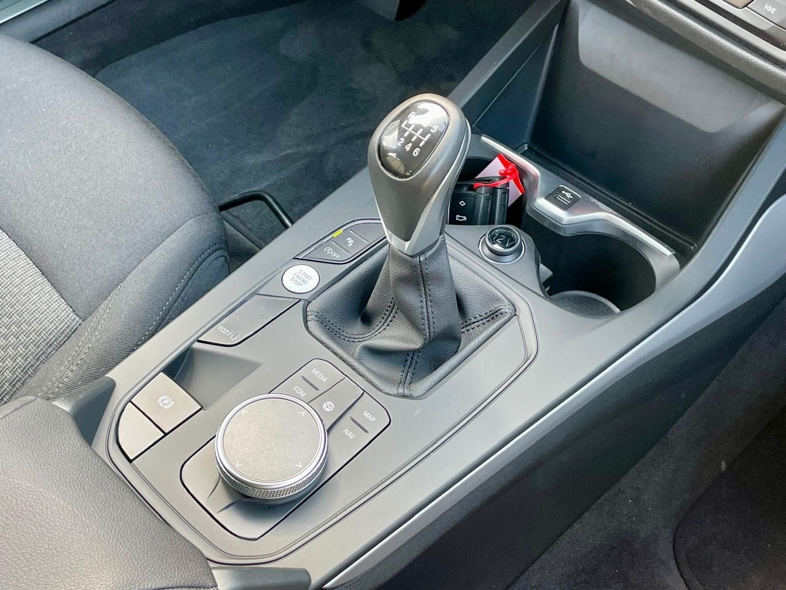 BMW 116i Advantage *SHZ*LHZ*NAVIGATION*CARPLAY* foto 21