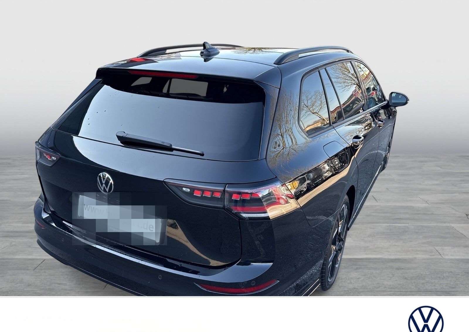 Volkswagen Golf Variant VIII 2.0 R-LINE BLACKSTYLE PANO CAM foto 3