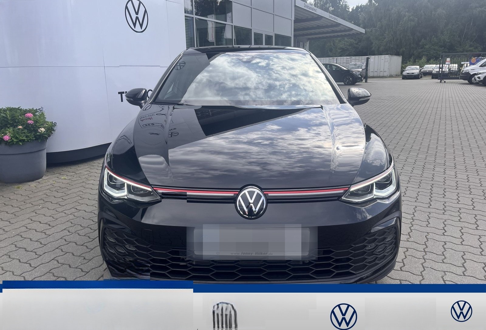 Volkswagen Golf VIII Lim. GTI 2.0 TSI foto 2