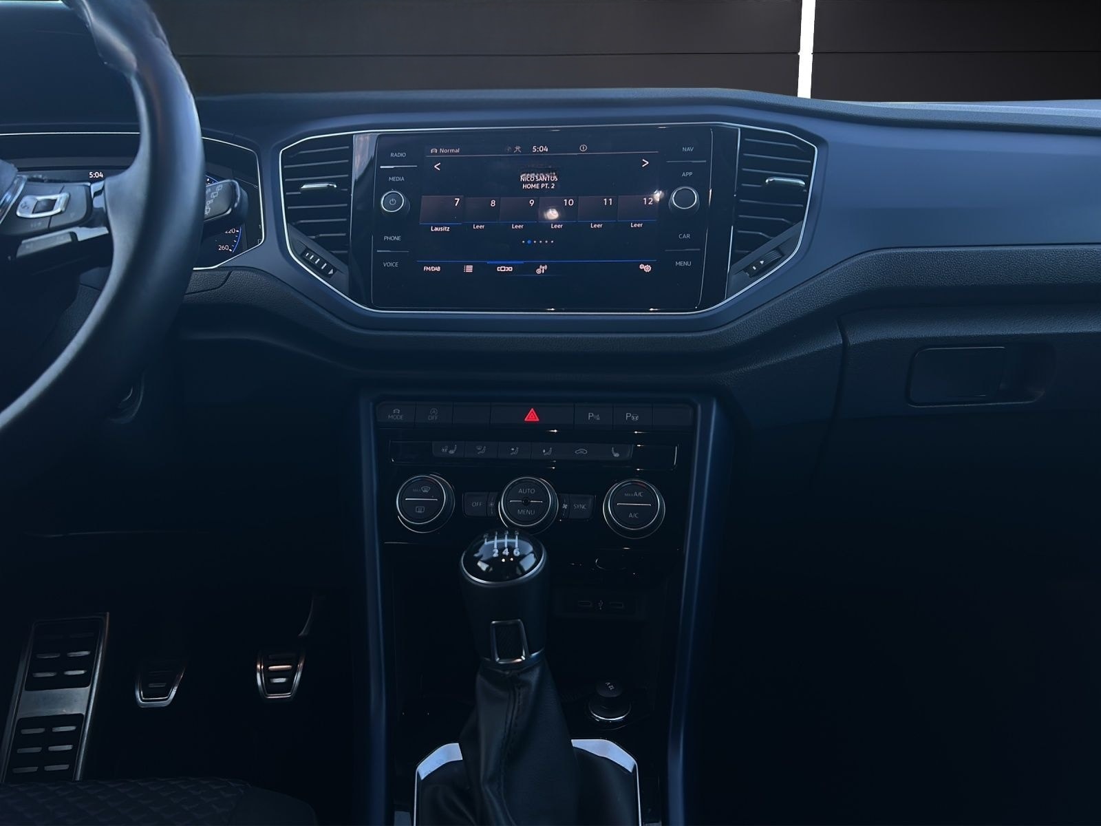 Volkswagen T-Roc TSI United LED Navi AID ACC Park-Assist SH foto 15