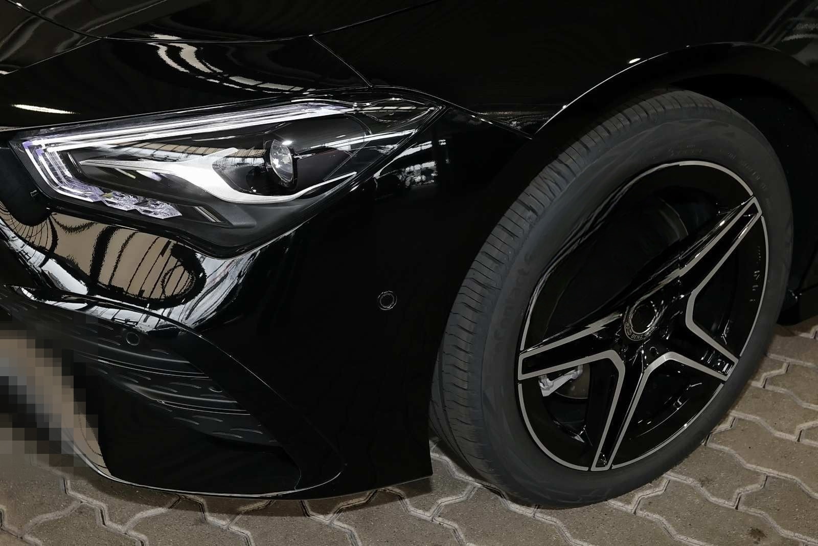 Mercedes-Benz CLA 200 Coupé AMG Distronic+360°+LED+Pano+Totwi foto 3