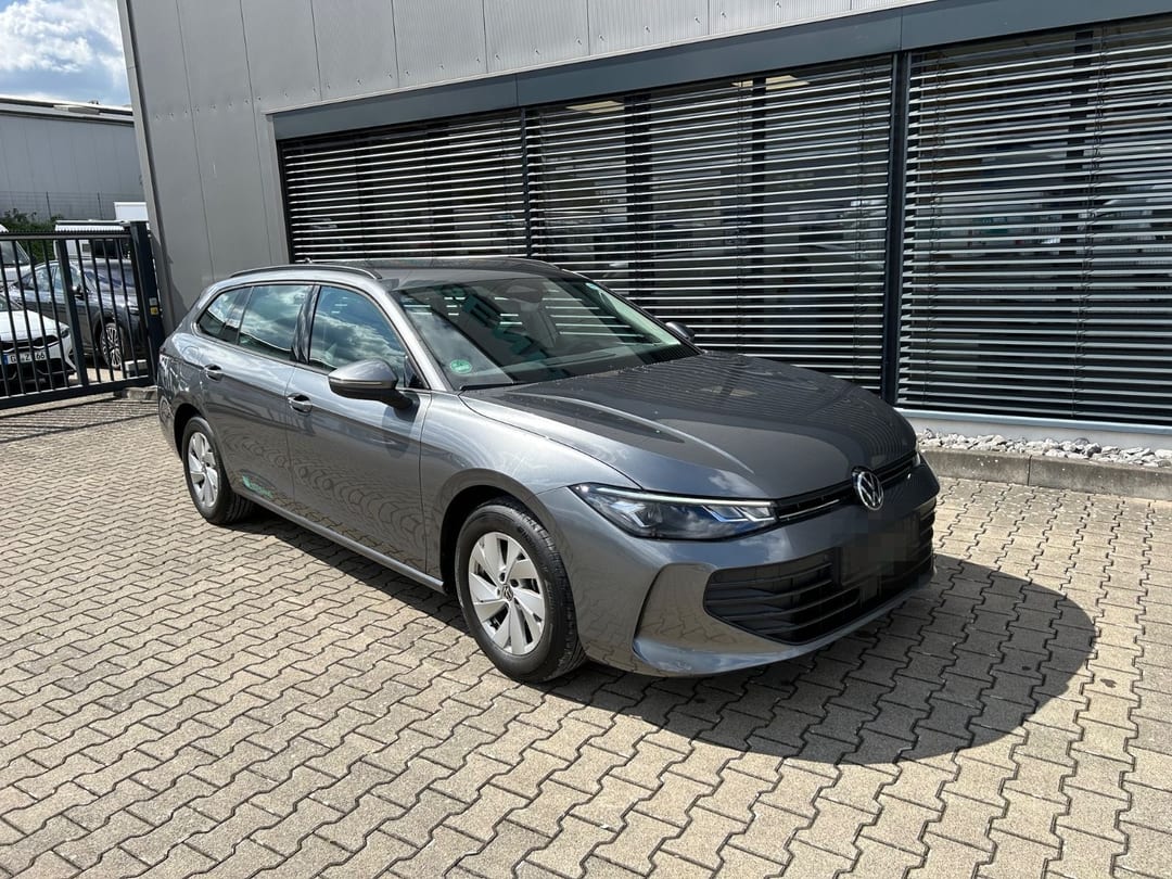 Volkswagen Passat Variant 1.5 eTSI DSG 2025
