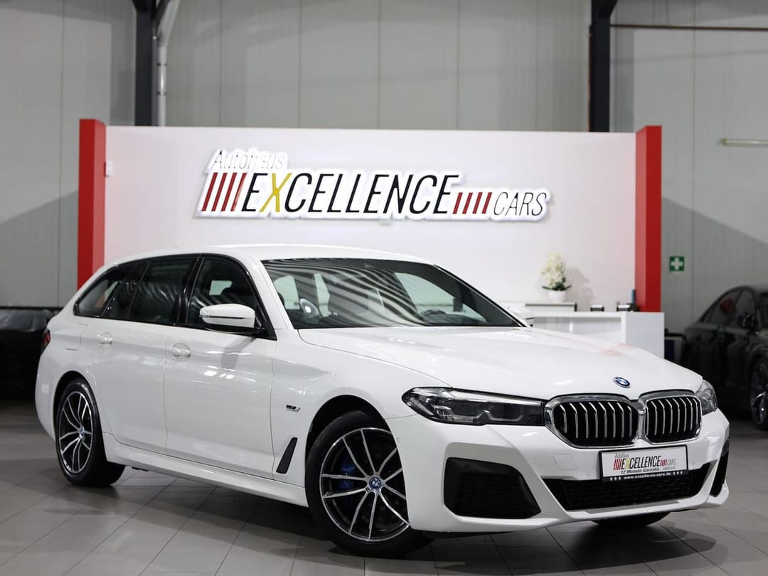 BMW 530e Touring M-SPORT SHADOW WHITE & 2021