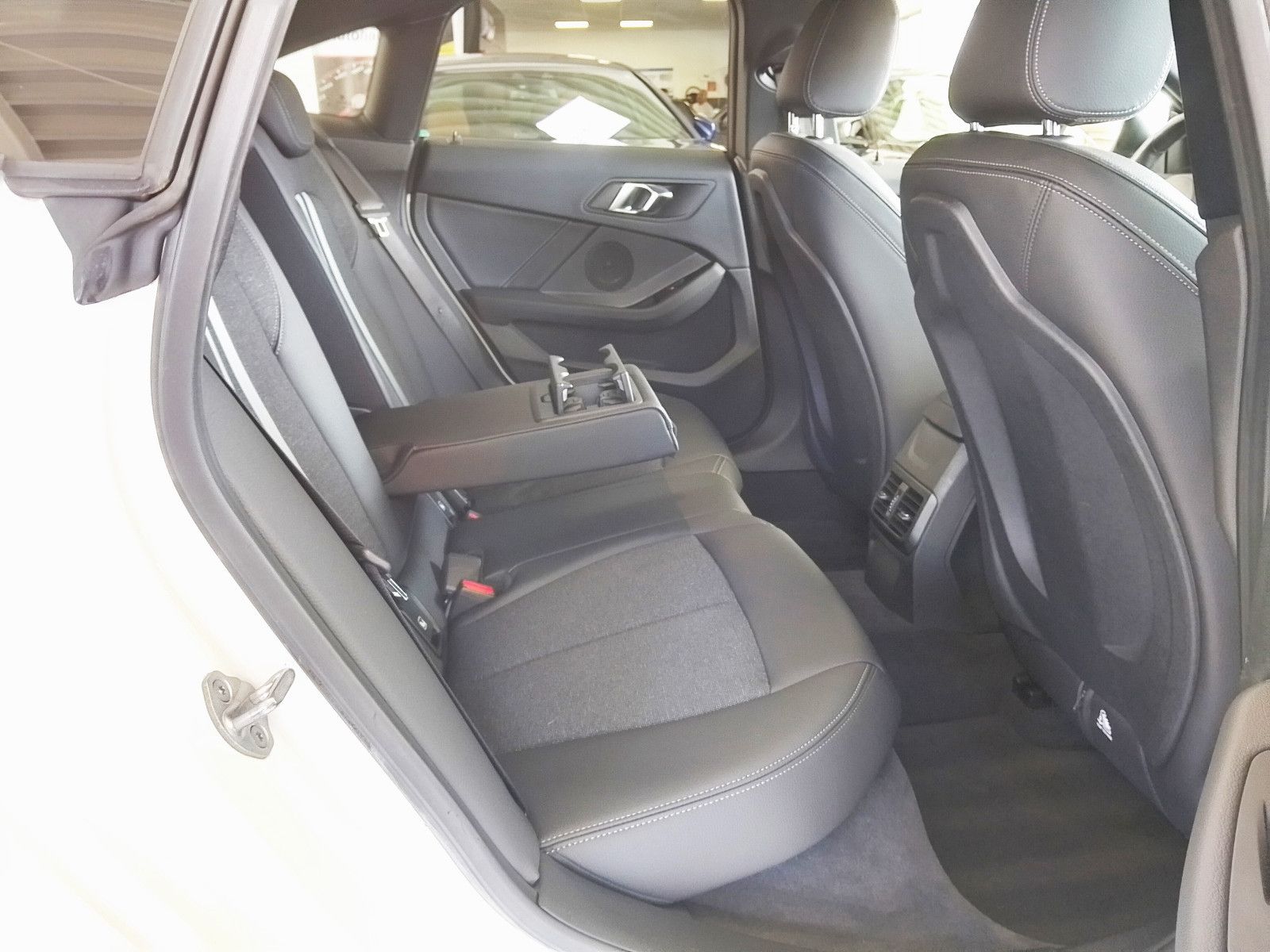 BMW 218d Gran Coupé Live Cockpit Professional Navi foto 10