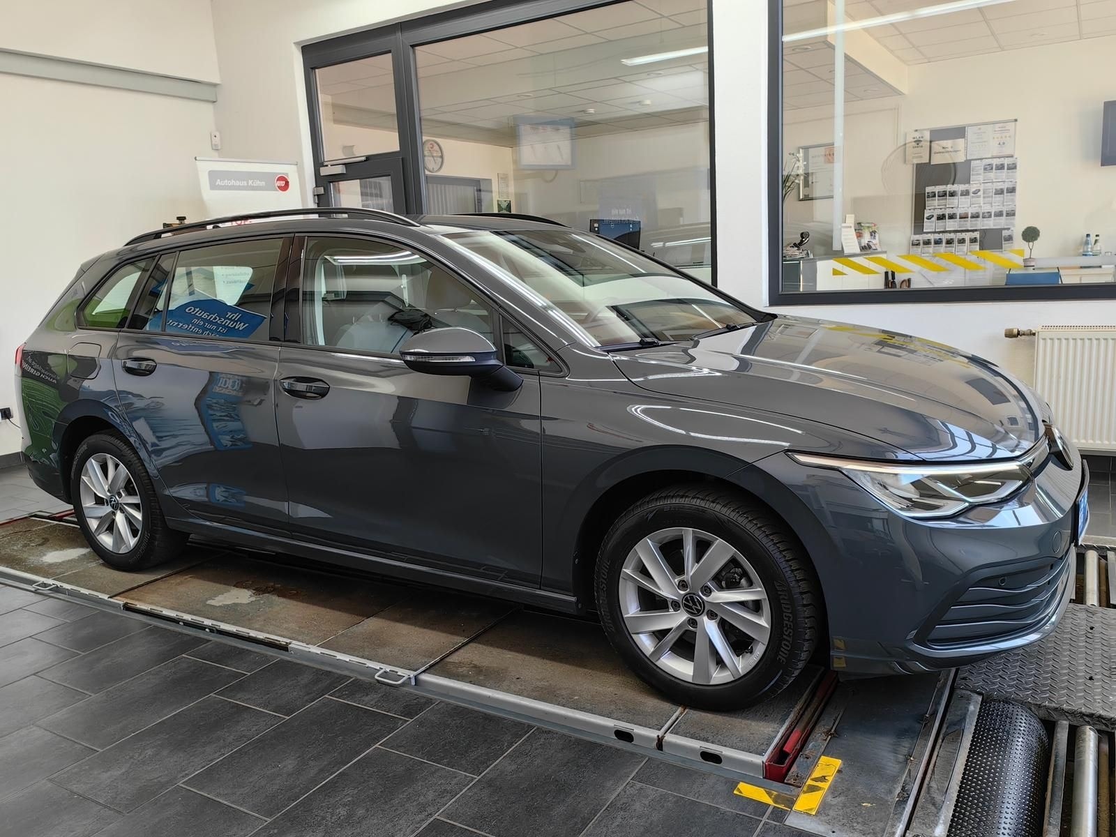 Volkswagen Golf 8 Life eTSI 1.0*ACC*AHK*NAV*Front+Rückf.Kam foto 6