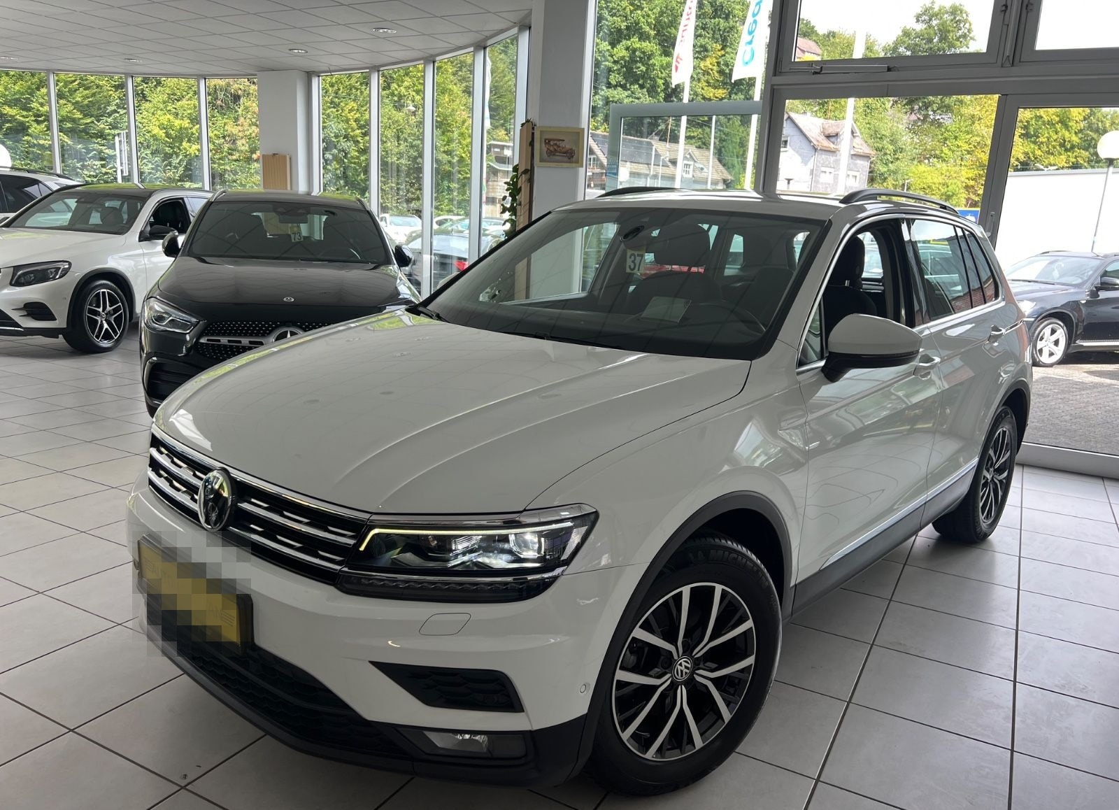 Volkswagen Tiguan Comfortline 2.0TDI *DIGITALTACHO*LED*360° foto 1